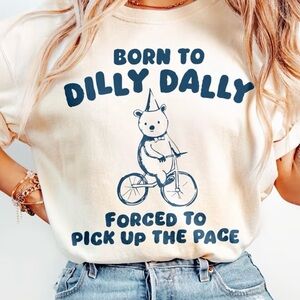 Dilly Dally graphic bear tee medium